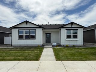 5306 E Aquila Ave, Post Falls, ID 83854