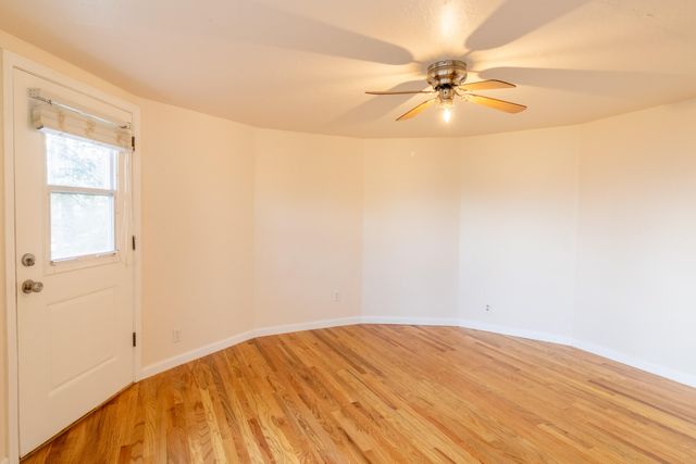 588 NW Scenic Drive, Grants Pass, OR 97526