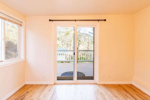 588 NW Scenic Drive, Grants Pass, OR 97526