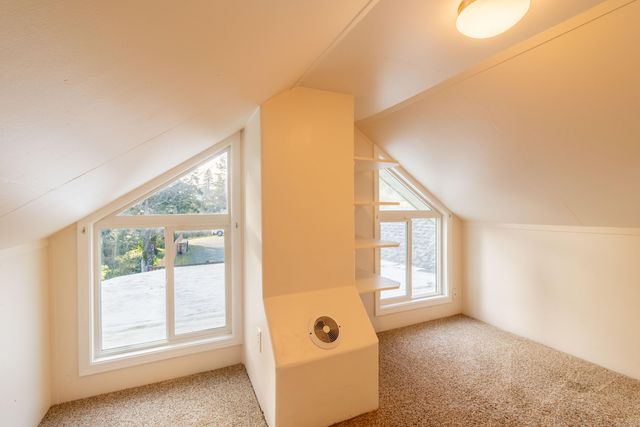 588 NW Scenic Drive, Grants Pass, OR 97526