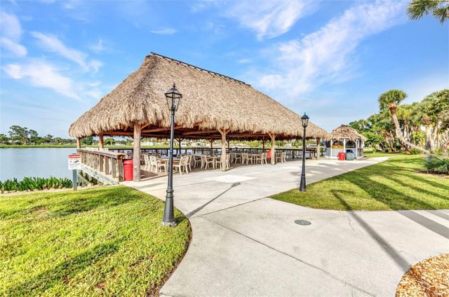 2100 KINGS HWY 1098, Port Charlotte, FL 33980