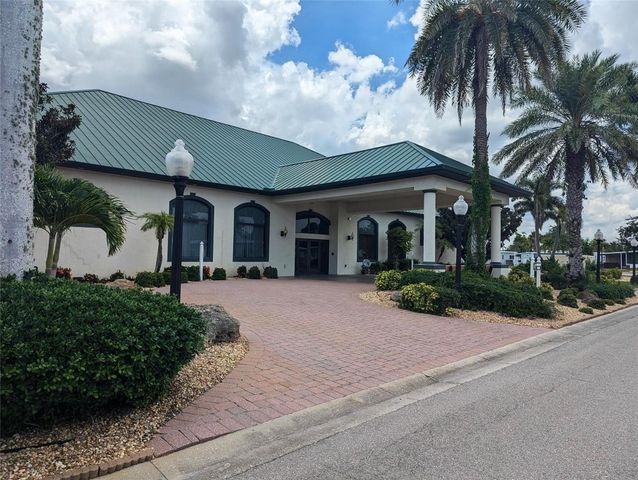 2100 KINGS HWY 1098, Port Charlotte, FL 33980