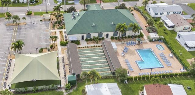 2100 KINGS HWY 1098, Port Charlotte, FL 33980