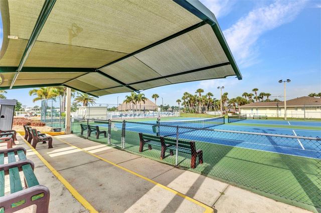 2100 KINGS HWY 1098, Port Charlotte, FL 33980