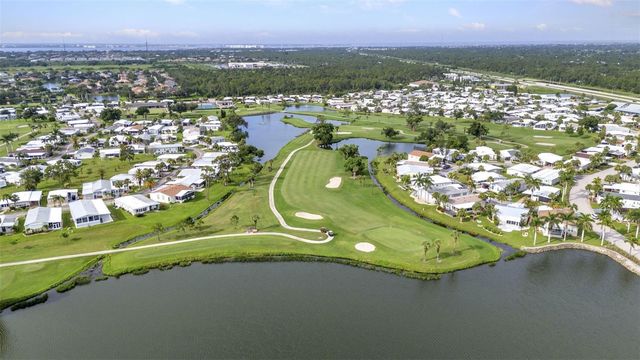 2100 KINGS HWY 1098, Port Charlotte, FL 33980