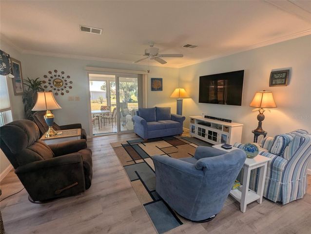 2100 KINGS HWY 1098, Port Charlotte, FL 33980