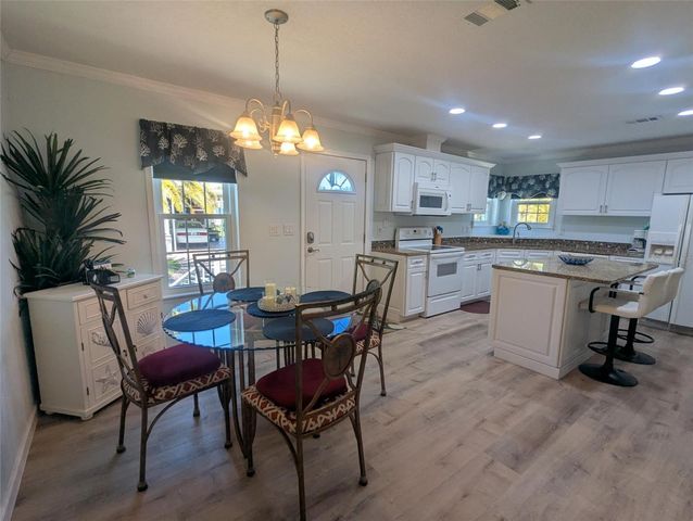 2100 KINGS HWY 1098, Port Charlotte, FL 33980