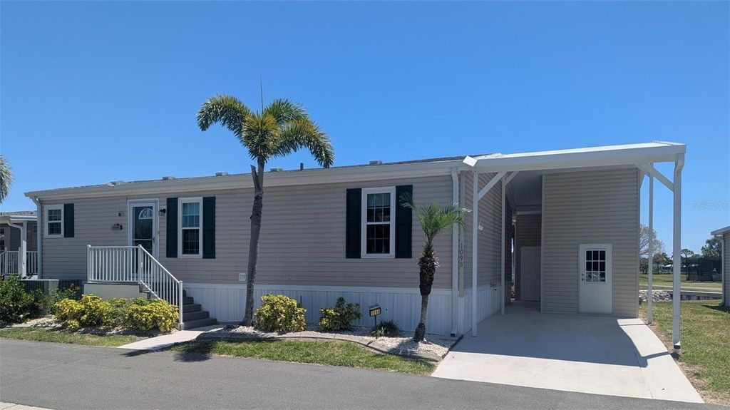 2100 KINGS HWY 1098, Port Charlotte, FL 33980