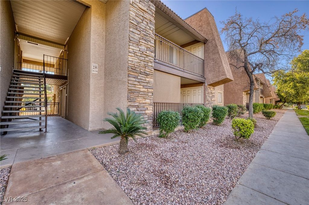 5060 Indian River Drive 391, Las Vegas, NV 89103