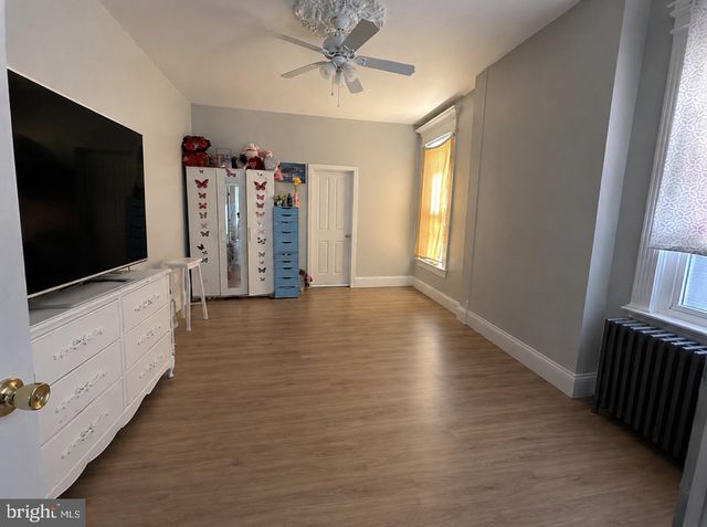 473 W HIGH ST, Phoenixville, PA 19460