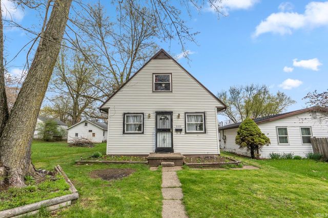 5109 Hoagland Avenue, Fort Wayne, IN 46807