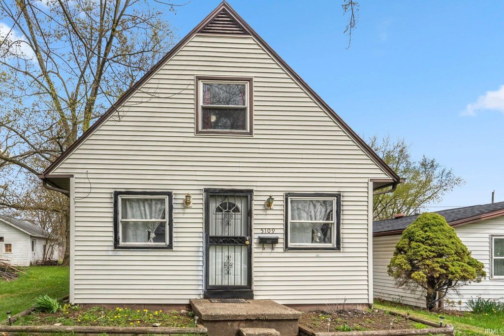 5109 Hoagland Avenue, Fort Wayne, IN 46807