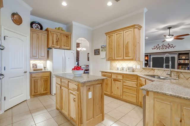 505 Morrow Road, Springtown, TX 76082