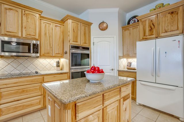 505 Morrow Road, Springtown, TX 76082