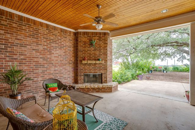 505 Morrow Road, Springtown, TX 76082