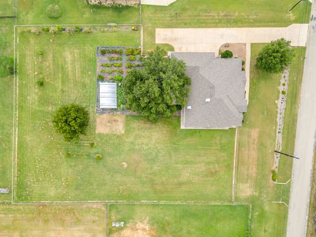 505 Morrow Road, Springtown, TX 76082