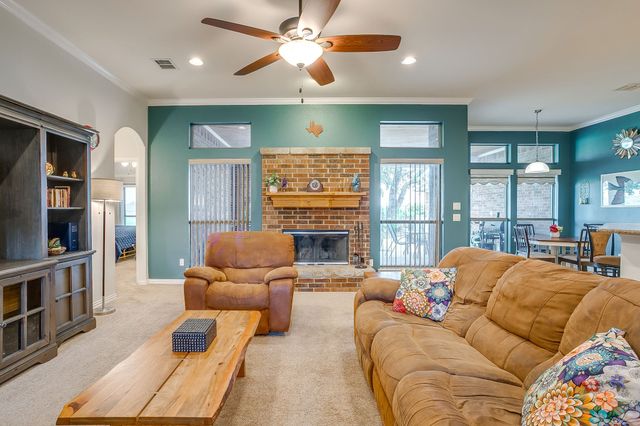 505 Morrow Road, Springtown, TX 76082