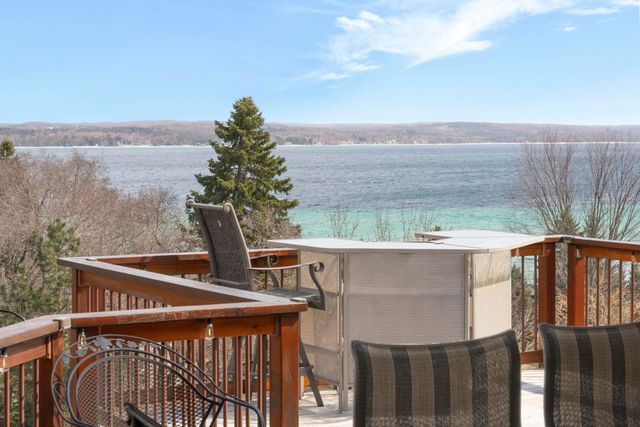 11660 Indian Road, Kewadin, MI 49648