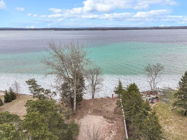 11660 Indian Road, Kewadin, MI 49648