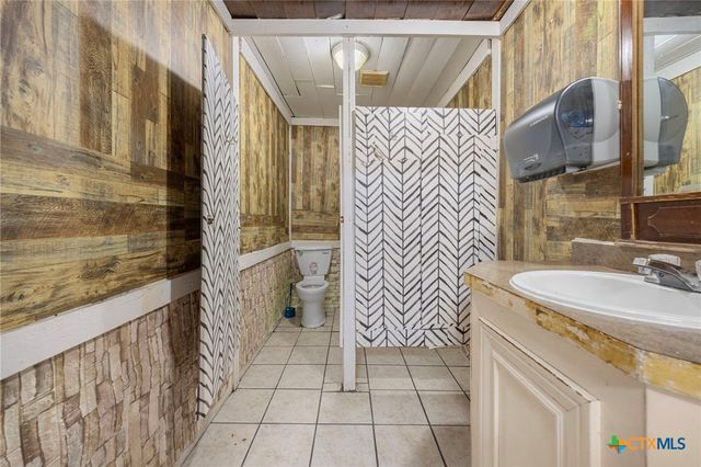 1505 E Veterans Memorial Boulevard, Harker Heights, TX 76548