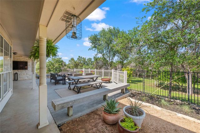 10015 Hodge Canyon DR, Salado, TX 76571