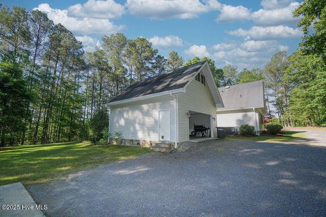 925 Niagara Carthage Road, Carthage, NC 28327