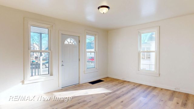 316 Fraser Street, Bay City, MI 48708