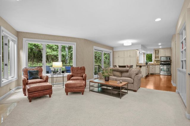 9340 W Bush Lake Road, Bloomington, MN 55438
