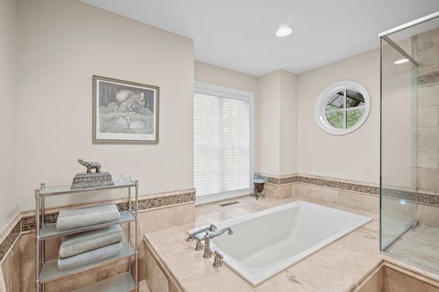 9340 W Bush Lake Road, Bloomington, MN 55438