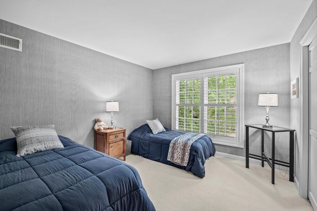 9340 W Bush Lake Road, Bloomington, MN 55438