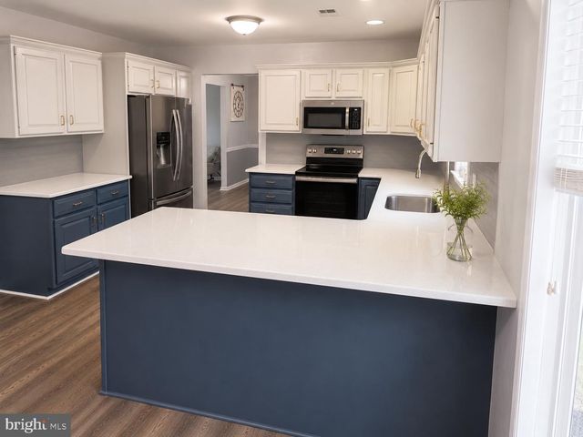 406 BOW LN, Gilbertsville, PA 19525