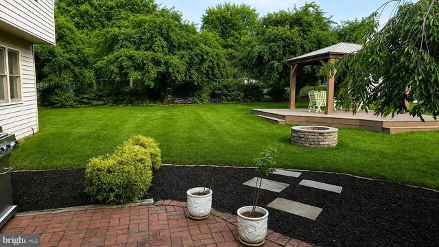 406 BOW LN, Gilbertsville, PA 19525