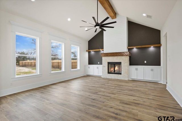 19395 Ridge Point Cir, Lindale, TX 75771