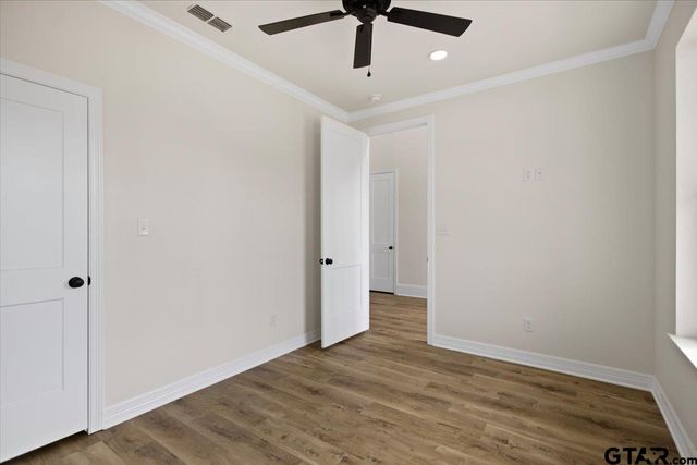 19395 Ridge Point Cir, Lindale, TX 75771