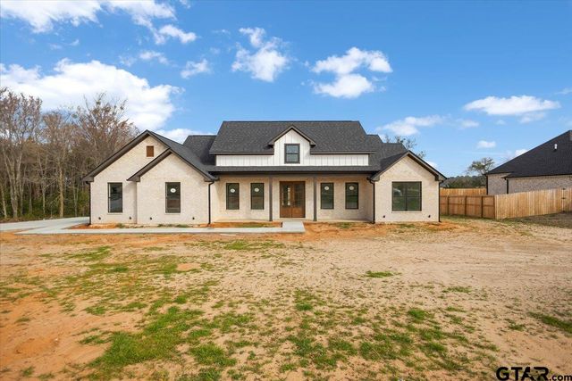 19395 Ridge Point Cir, Lindale, TX 75771