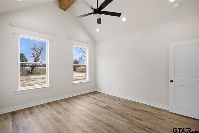 19395 Ridge Point Cir, Lindale, TX 75771