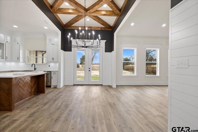 19395 Ridge Point Cir, Lindale, TX 75771