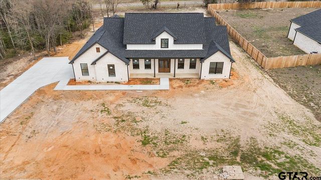 19395 Ridge Point Cir, Lindale, TX 75771