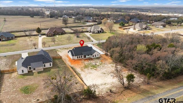 19395 Ridge Point Cir, Lindale, TX 75771