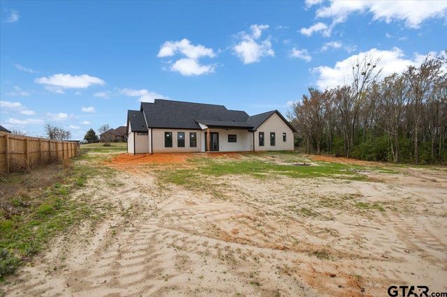 19395 Ridge Point Cir, Lindale, TX 75771