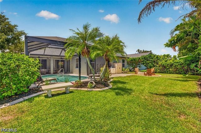 9031 Pittsburgh BLVD, Fort Myers, FL 33967