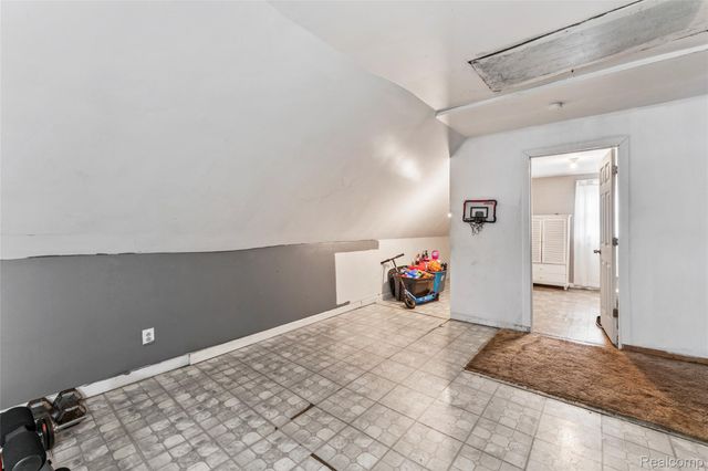 1534 McKinstry Street, Detroit, MI 48209