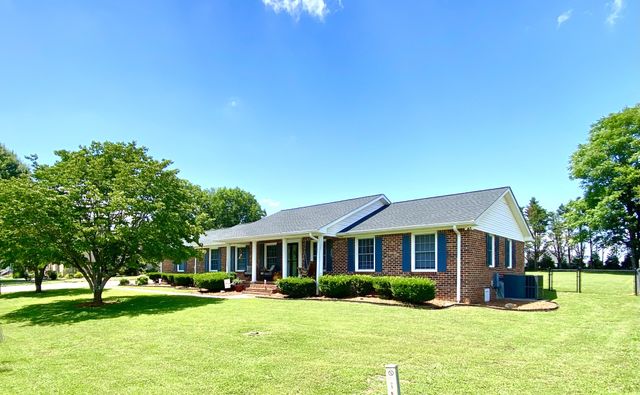 106 Chattin St, Winchester, TN 37398
