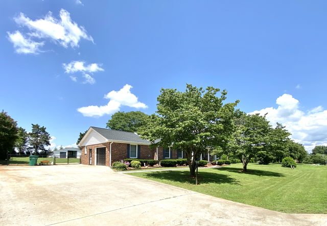 106 Chattin St, Winchester, TN 37398