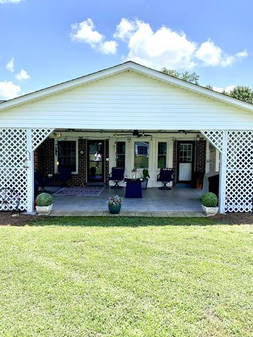 106 Chattin St, Winchester, TN 37398