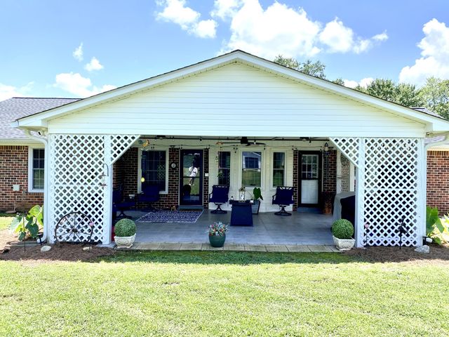106 Chattin St, Winchester, TN 37398