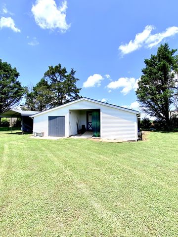 106 Chattin St, Winchester, TN 37398