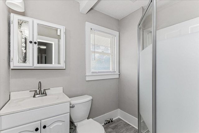 318 Locust St, Halstead, KS 67056