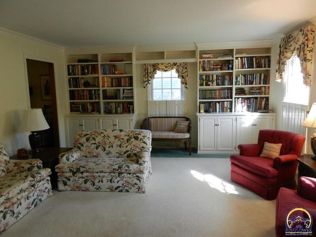 2761 SW Plass AVE, Topeka, KS 66611