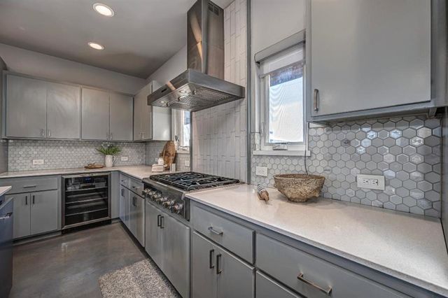 17305 Sparrow Hawk Lane, Edmond, OK 73012